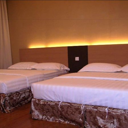 Lbs Hotel Cheras Kültér fotó