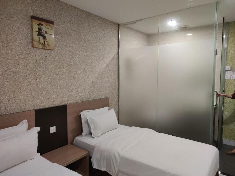 Lbs Hotel Cheras Kültér fotó