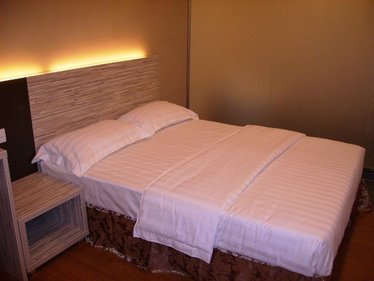 Lbs Hotel Cheras Kültér fotó